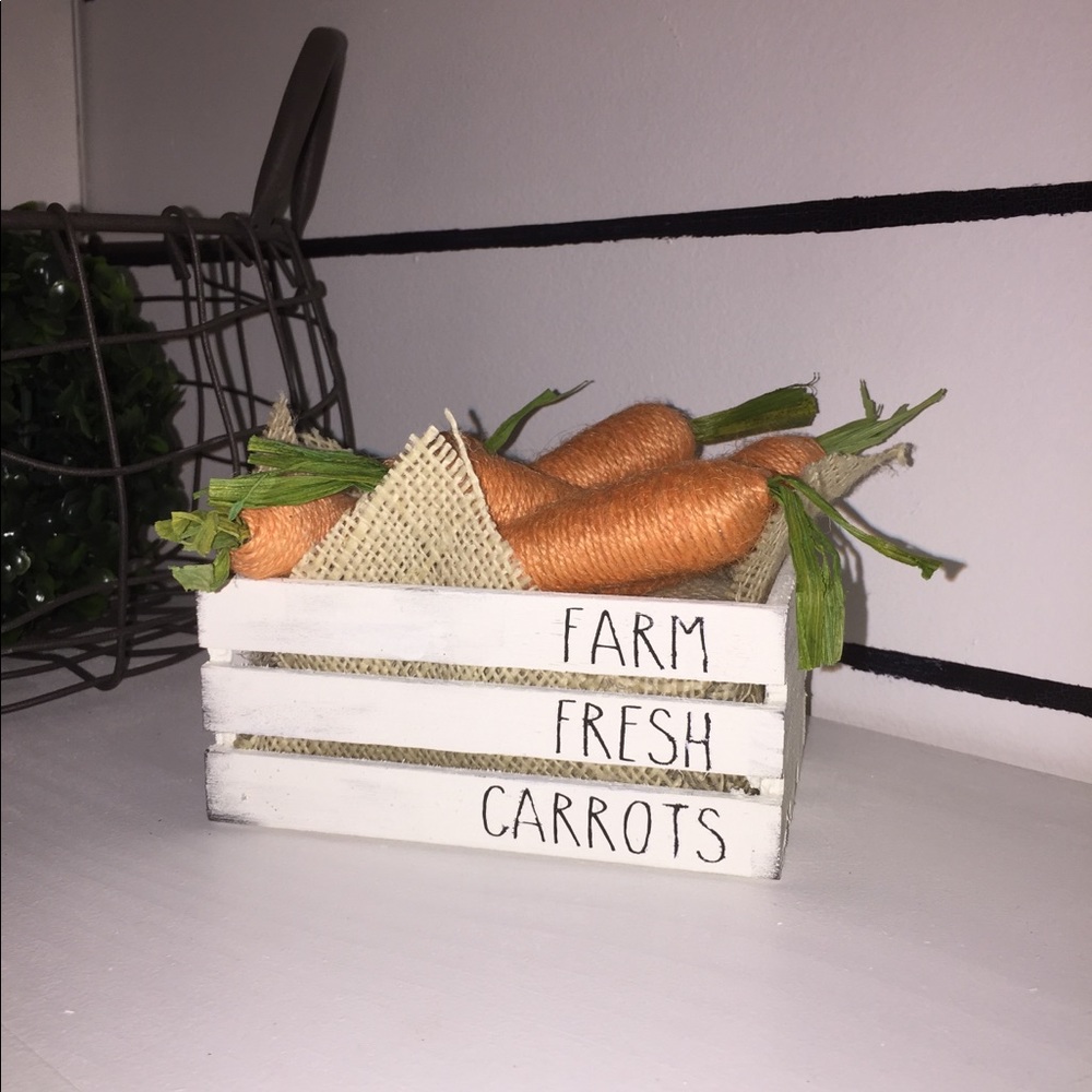 Farm Fresh Carrots Crate